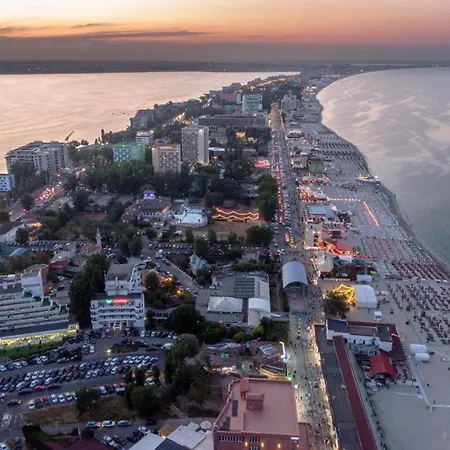 2 Casa Del Mar Mamaia